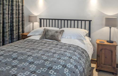 Ty'n Y Ffordd - Photo 8