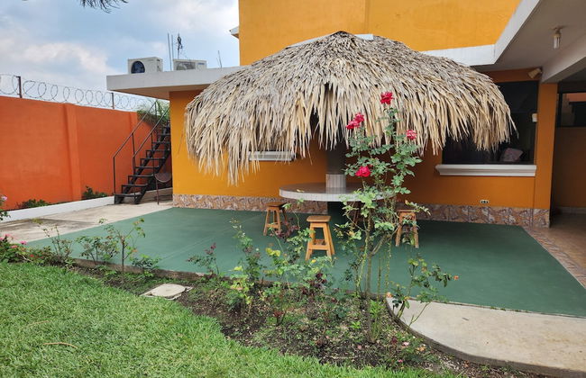 Casa hermosa a 20 minutos del aeropuerto - Photo 1