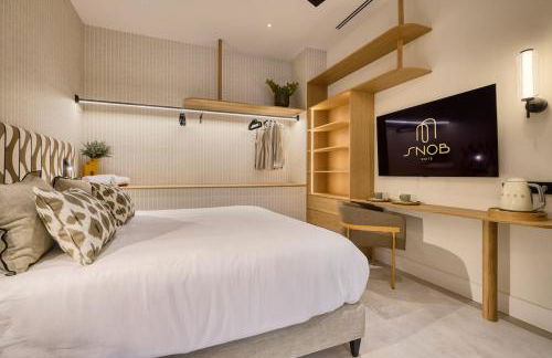 Snob Suite - Photo 25