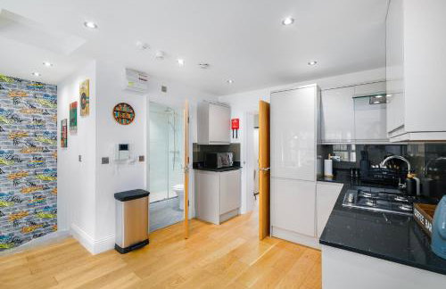 1-Bedroom Apartment with Balcony near Brick Lane Sleeps 3 - Foto 10