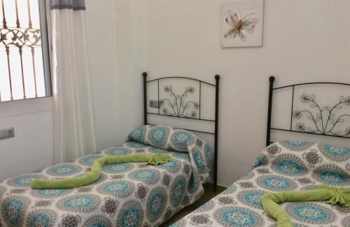 Apartment with private patio - Photo 65