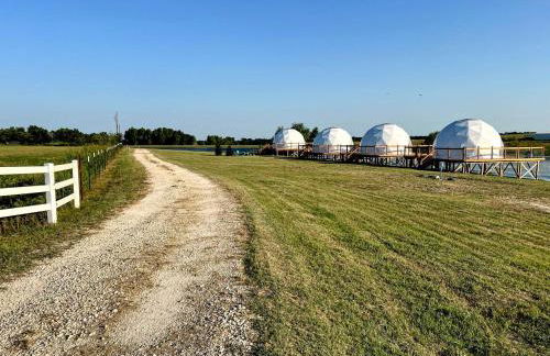 Best Texas Glamping in this Stunning Dome Rental in Rogers, Bell County - Foto 11