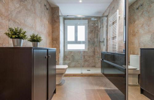 Apartamento Plaza de Castilla II - Urbano con Estilo y Funcional - Foto 27