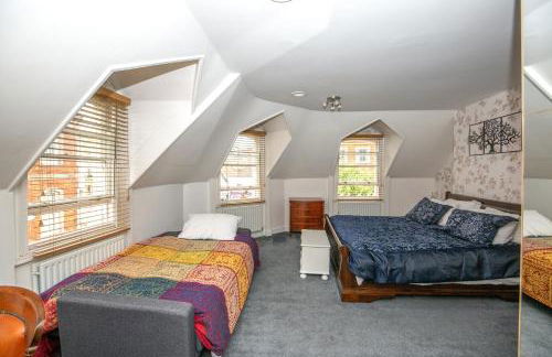 Marketplace Glastonbury - Photo 47