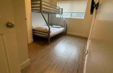 Chic 5BR 2BA apartment in DC - Photo 13