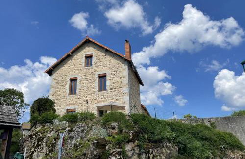 Maison moderne à La Chabanne avec jardin et animaux admis - Photo 7