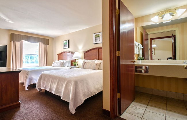 Four Seasons Island Resort - Photo 13