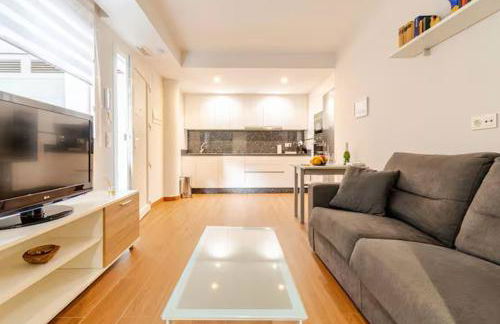 Acogedor apartamento en el centro con muchas comodidades - Photo 3