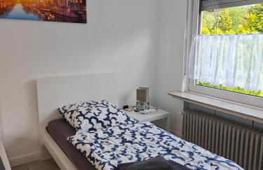 Haus 2 Etagen Garten 1 Badezimmer,1 Gäste Wc 200 Qm 5 Betten Gehoben mit Garten - Foto 49