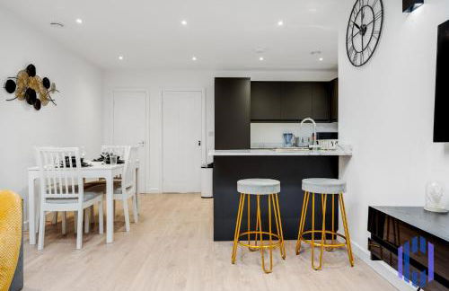 Stylish 4bd - Coop LIVE - Etihad - Parking - EV - Foto 11