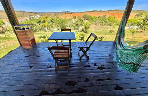 Chalés Vila Carrancas - Ao lado do centro com piscina, cozinha completa e muita tranquilidade - Foto 118