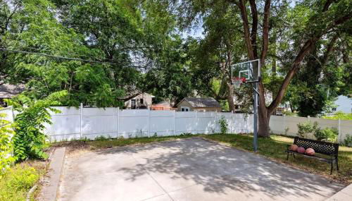 Basketball Court, Pickleball, Karaoke, 6 Beds - Foto 3