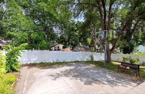 Basketball Court, Pickleball, Karaoke, 6 Beds - Foto 3