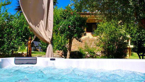 Villa Pelau - Holiday Home - Foto 2, Garden, sunbed, Garden view