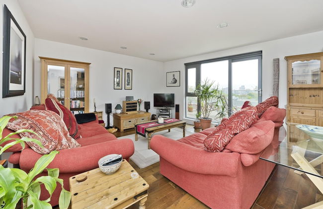 Superb Apartment With Terrace Near the River in Putney by Underthedoormat - Foto 1