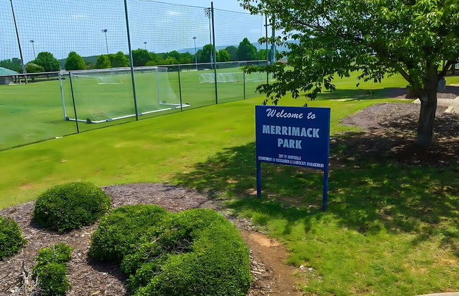 Cozy Studio Apt Close to the Gardens - King Bed - Foto 14