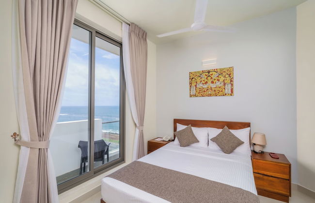 Marine Suites - Photo 22