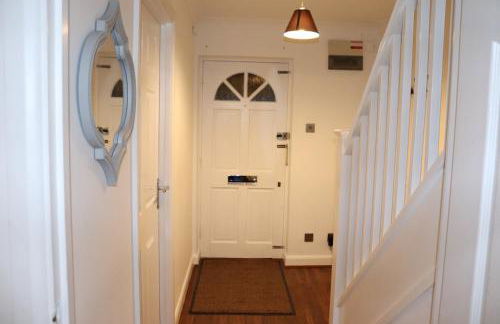 Dove's Place in historic Rochester with Parking - Photo 1