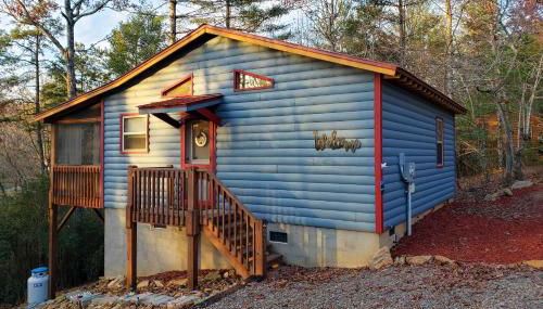 Custom Mtn Cabin by HikingandMotorcycle Routes! - Photo 2