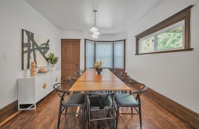 Pet Friendly 5BR Home near Downtown Detroit by RedAwning - Photo 1