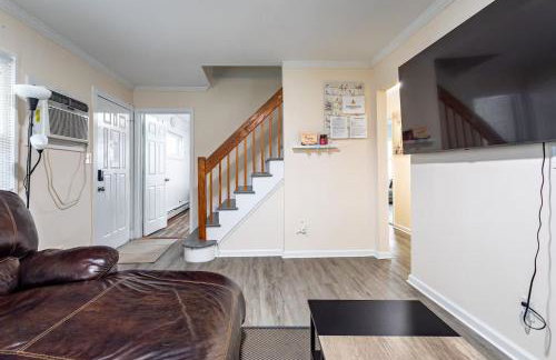 Entire 3bdr home w/parking, backyard, FirePit, BBQ - Foto 13