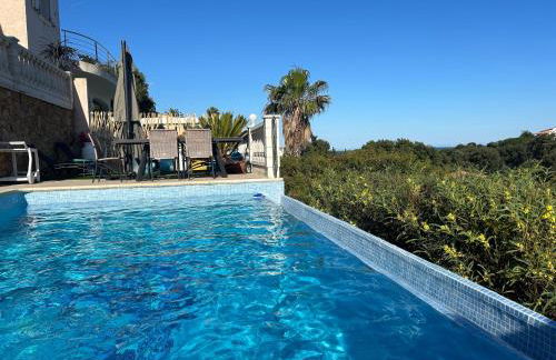 Villa soleil - Vue mer et montagne - Piscine privée, tennis, accès plage à pied - Foto 5