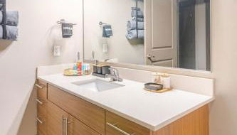 Stylish 1BR Uptown Apartment - Foto 4