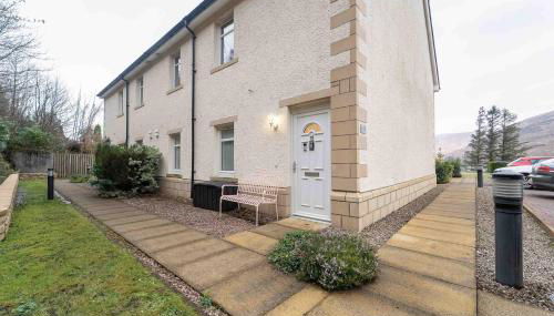 Druimarbin Falls - Photo 1