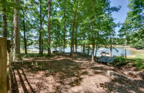 Private Dock & Game Room! Lake Hartwell Retreat - Foto 35
