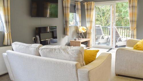 Devin Lodge - Photo 3