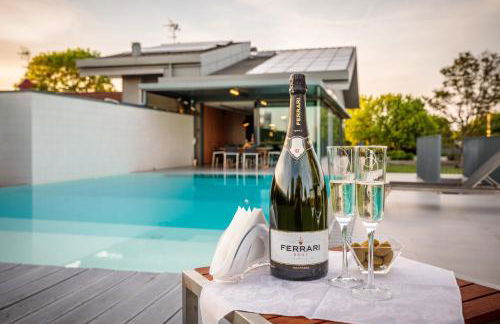 LUXURY VILLA RUBIN with Jacuzzi POOL GYM & SPA near Venice and Padua - Photo 31