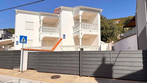 Charming Home With Swimming Pool and Beautiful Covered Terrace - Foto 1