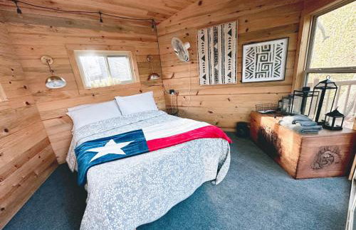 Garland Treehouse Villa: Patio Feasts & Creekside by Vacation Your way - Foto 46