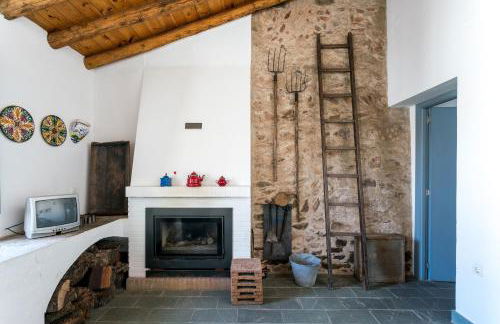 Casa del Ingeniero ,4 Hab 8 Pers 3 Chimeneas con horno,alberca - Foto 8