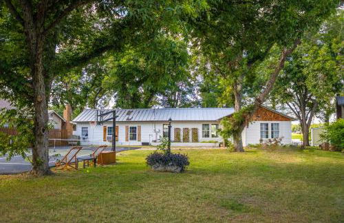 Waterfront Pickleball Court Wurstfest Stay - Foto 35