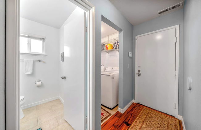 Succulents & Seashells Coastal Paradise by Beach - Foto 17