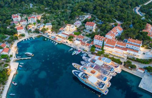 Corallium - Photo 23