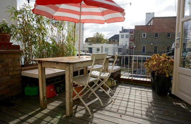 Beautiful Canalside 1-bedroom Flat With Terrace - Foto 35