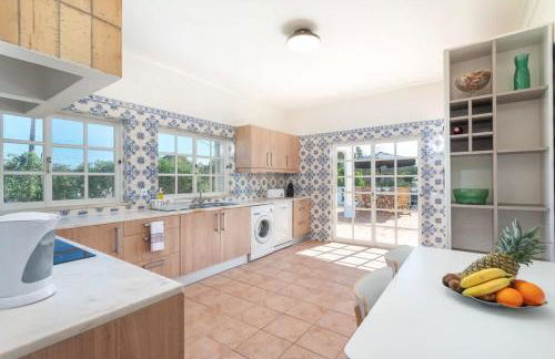 Spacious Villa Swimming Pool by HostWise - Foto 60