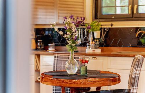 White & Black - Photo 3