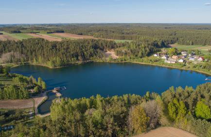 Gospodarstwo agroturystyczne nad jeziorem wśród lasów - Foto 4