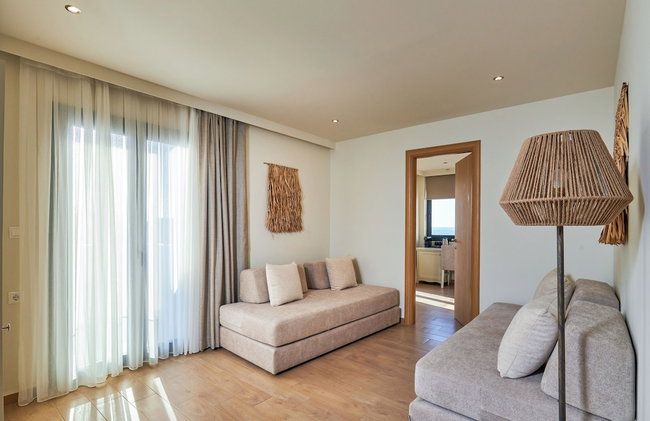 Mila Sissi Bay Hotel - Photo 38