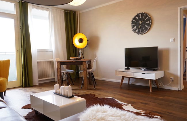 YoHome - Stylish New City Apartment - Photo 11