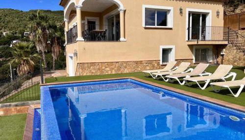 Casa Mas Ambros con piscina desbordante - Foto 4, Garden, sunbed, Garden view