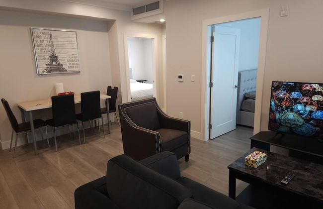 Signature Airport Proximity suite - Photo 1