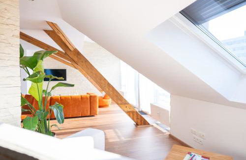 GreenTreeHomes - Penthouse Oak - Photo 25