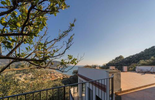 100b - VILLA Ginestra, ampia Terrazza 120m2 vista mare, 3 camere da letto - Foto 7