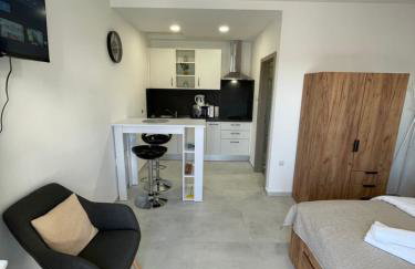 Modern Studio Apartment Tome with Terrace, Free Parking & Wi-Fi, Zadar - Foto 2