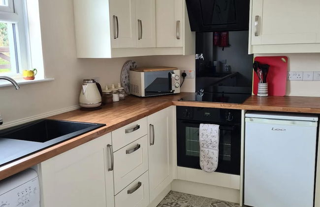 Beautiful 2-bed Semi Rural Cottage Enclosed Garden - Foto 5