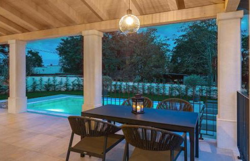 5 Bedroom Nice Home In Manjadvorci - Foto 14